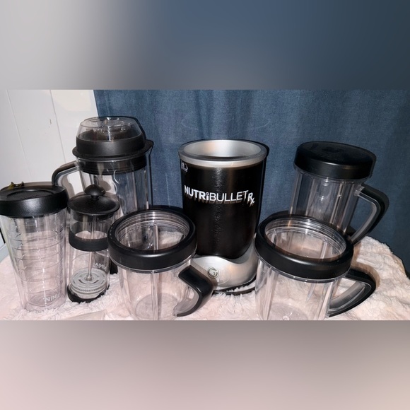 NutriBullet Rx NB-301 HighSpeed Blender 1700W Includes Extra Accessories, Tested - Picture 4 of 16